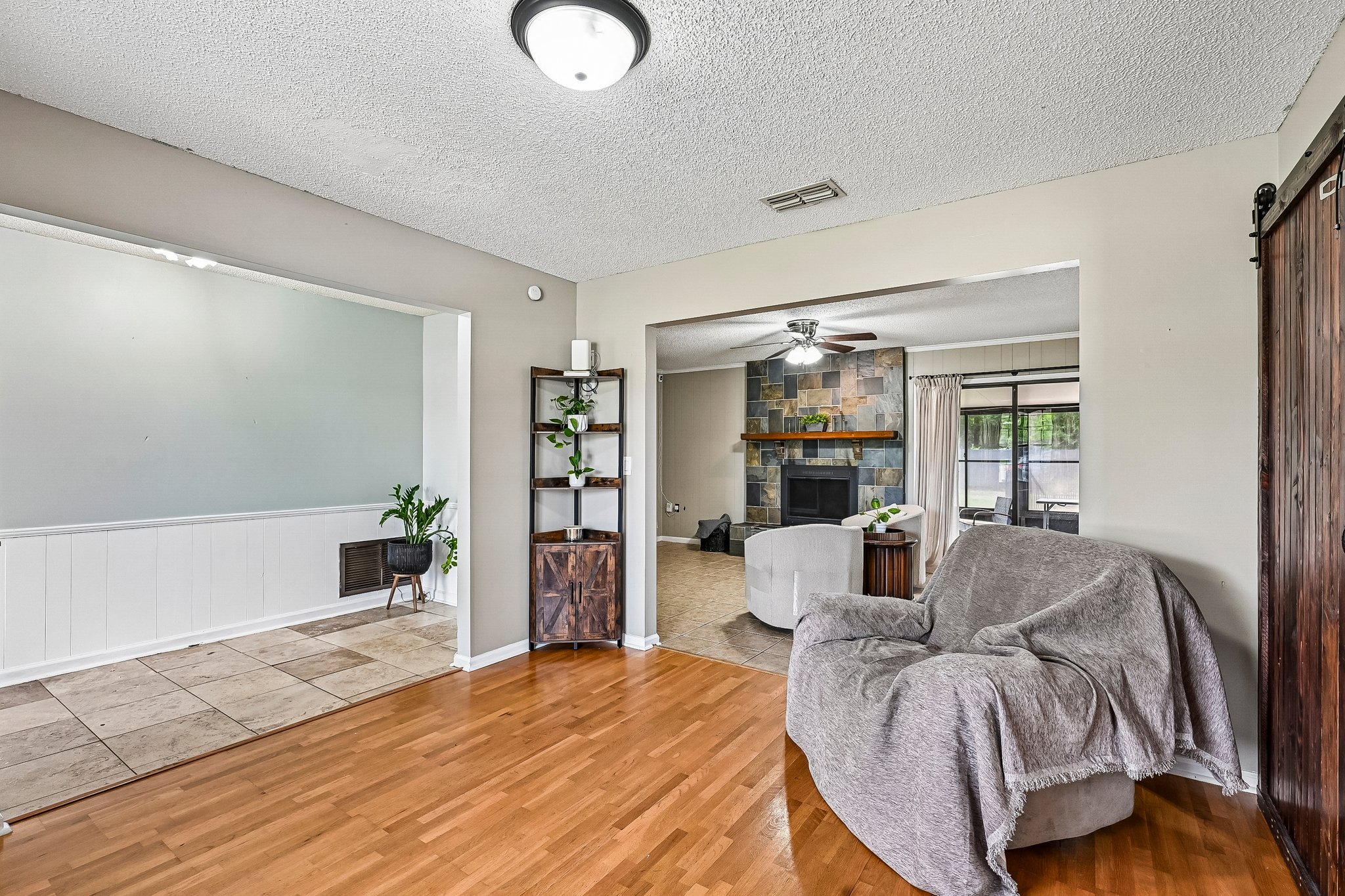 Charwood Ct-S0105-009.jpg