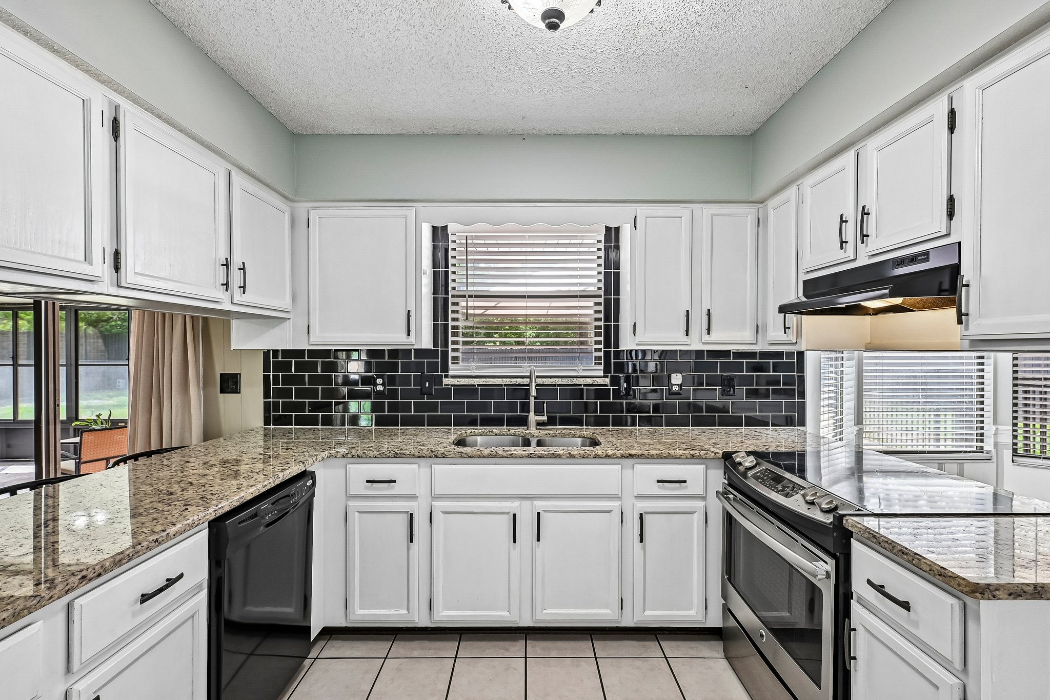 Charwood Ct-S0105-022.jpg