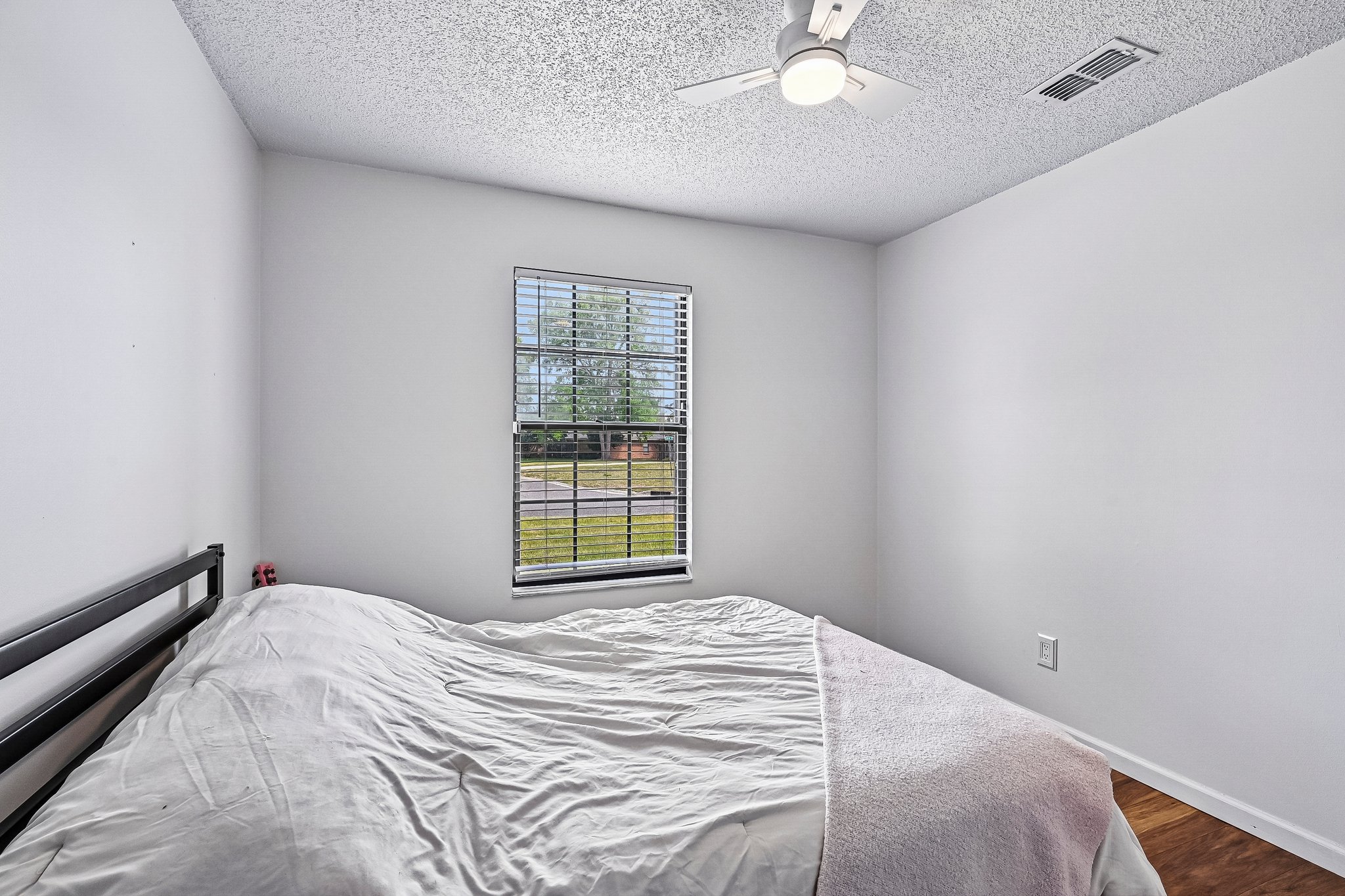 Charwood Ct-S0105-041.jpg