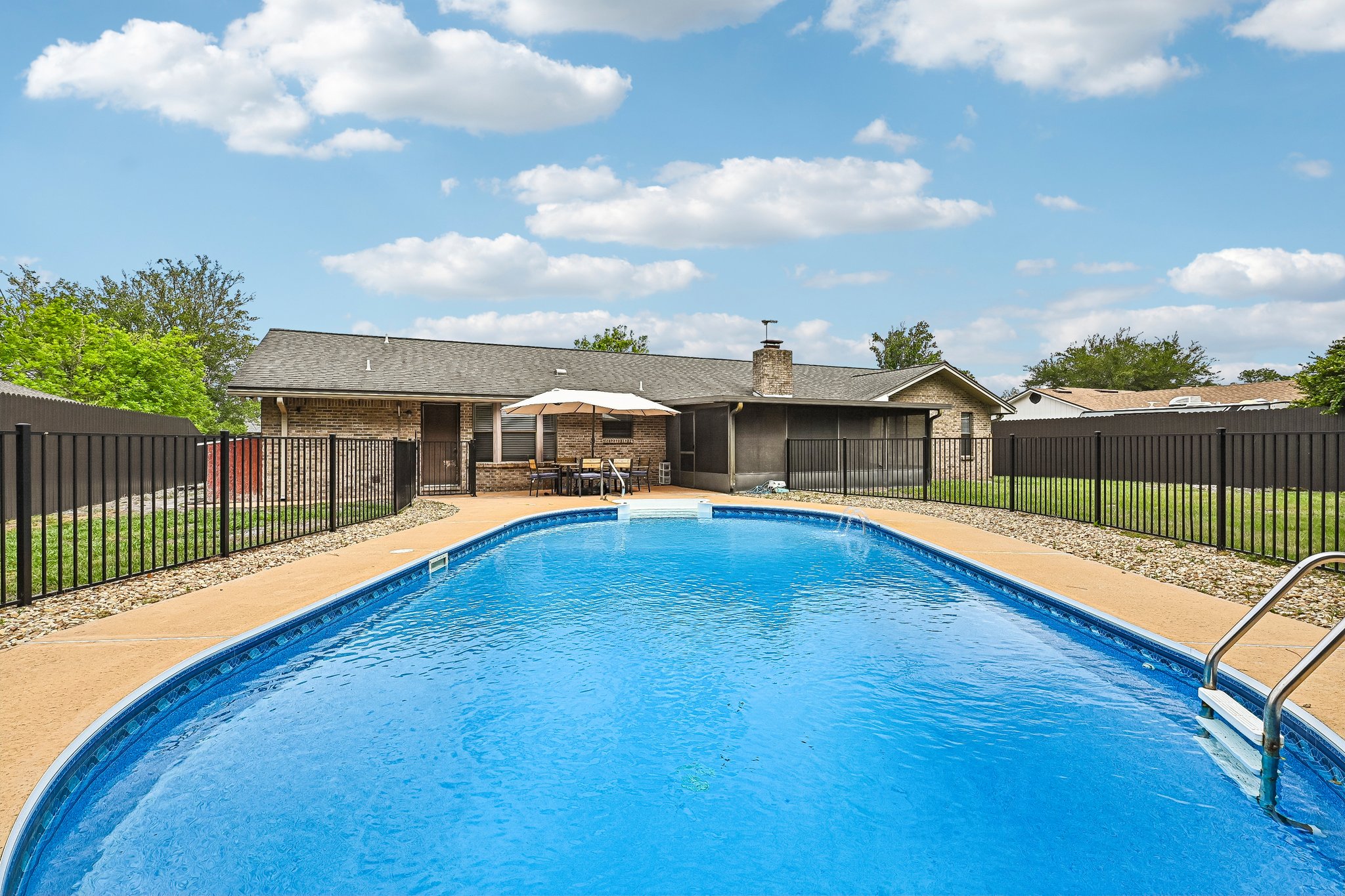 Charwood Ct-S0105-054.jpg