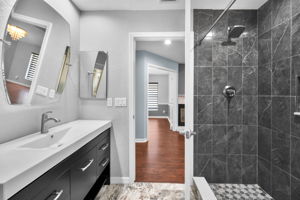 Bathroom3b