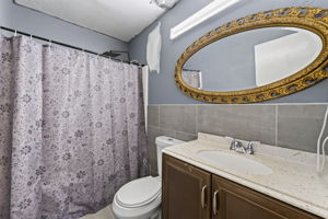  Photo 36