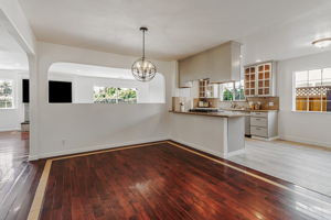 013_246 Castillon Way