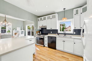  Photo 49