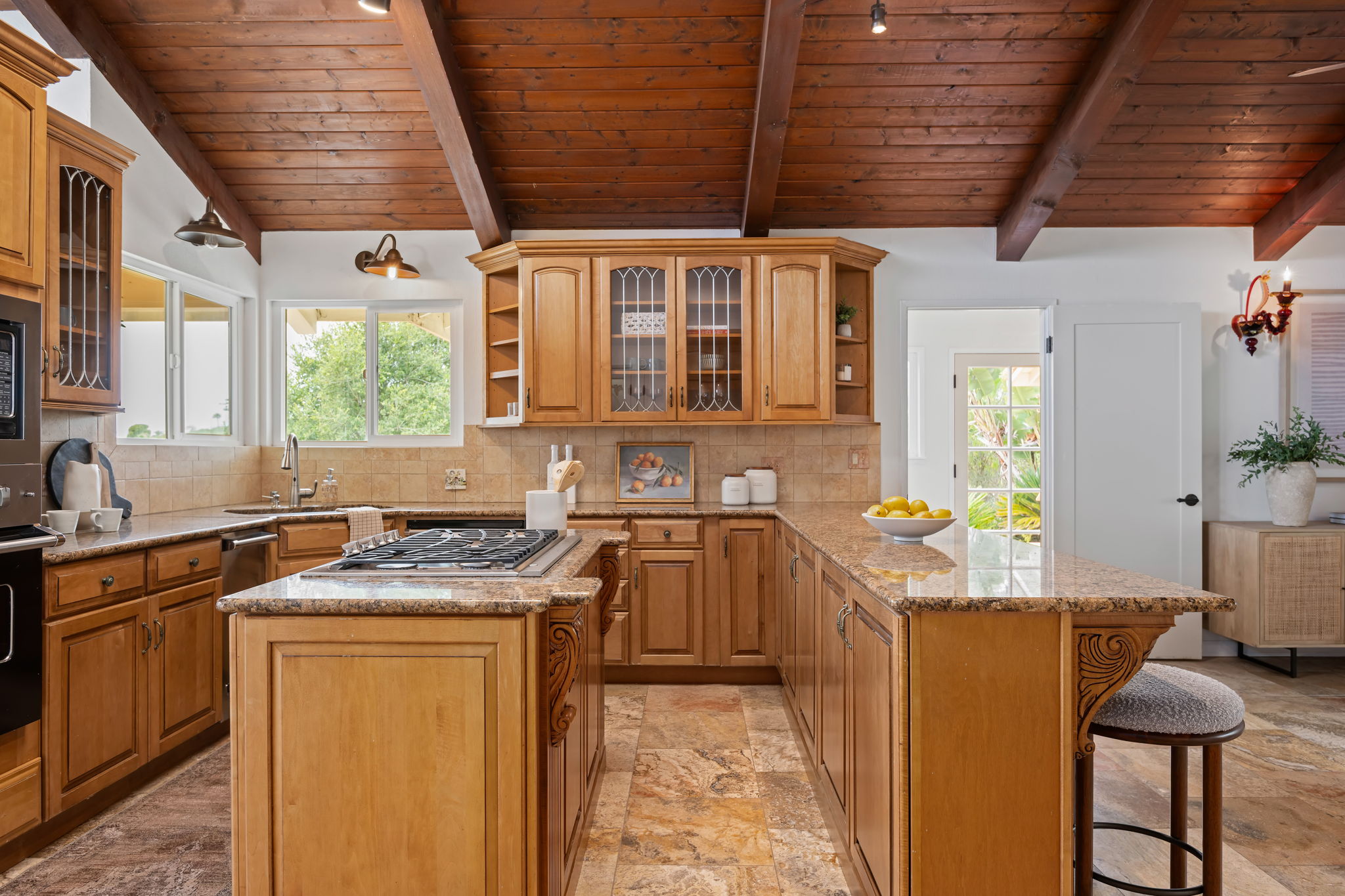 24-Kitchen