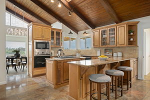 23-Kitchen