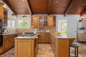 24-Kitchen