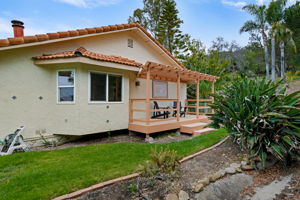 39-Bedroom Porch