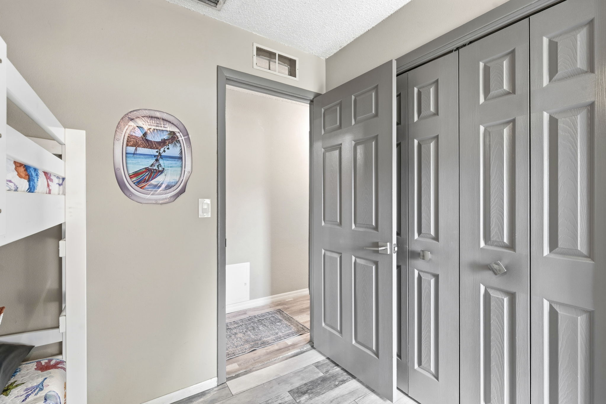 Interiors (26)
