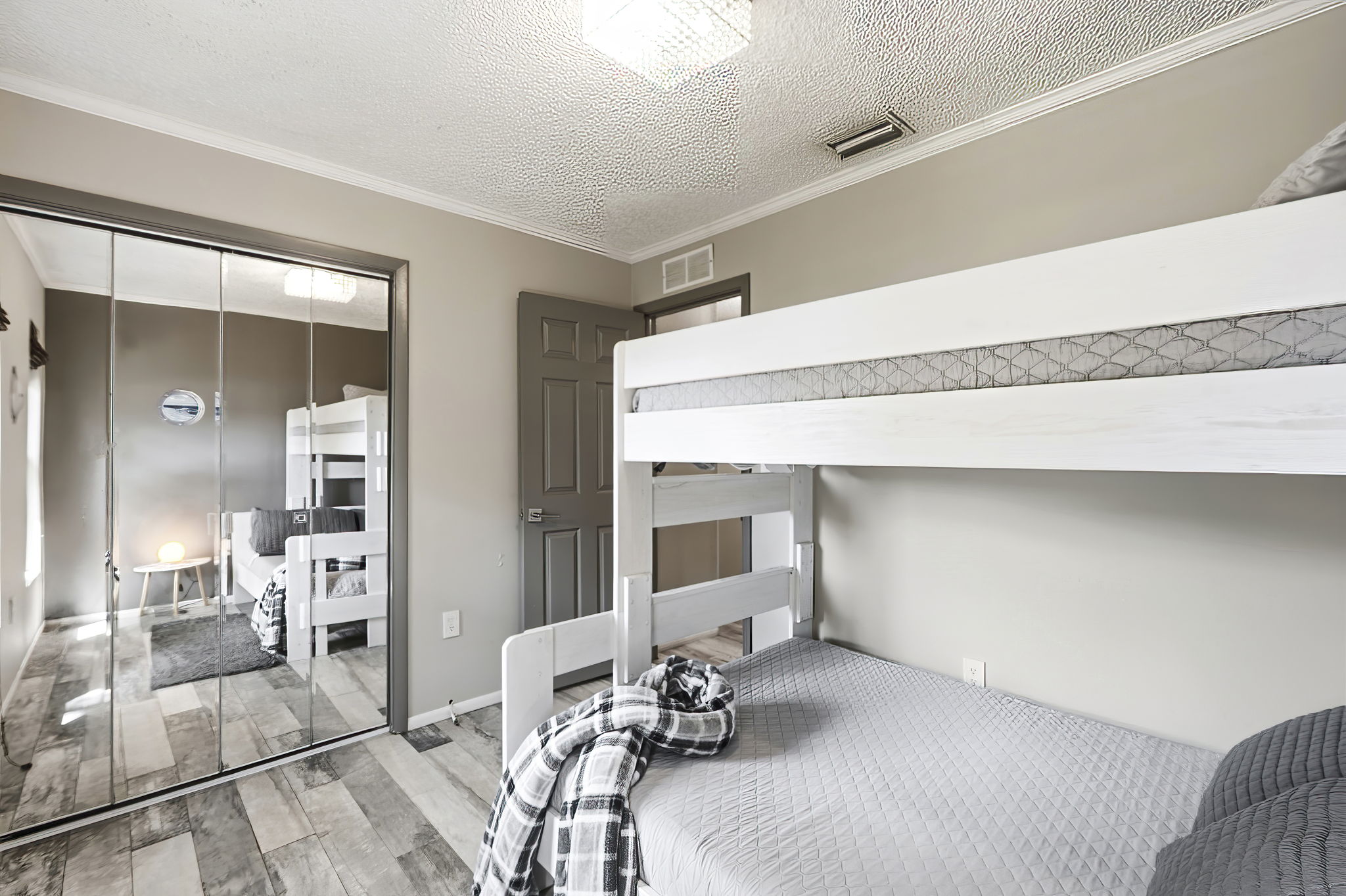 Interiors (29)