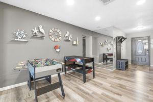 Interiors (19)