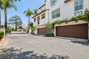 E Villa St 2-0805-002.jpg