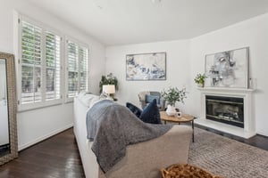 E Villa St 2-0805-004.jpg