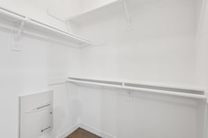E Villa St 2-0805-027.jpg