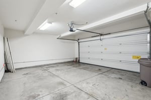 E Villa St 2-0805-029.jpg