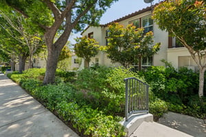 E Villa St 2-0805-044.jpg