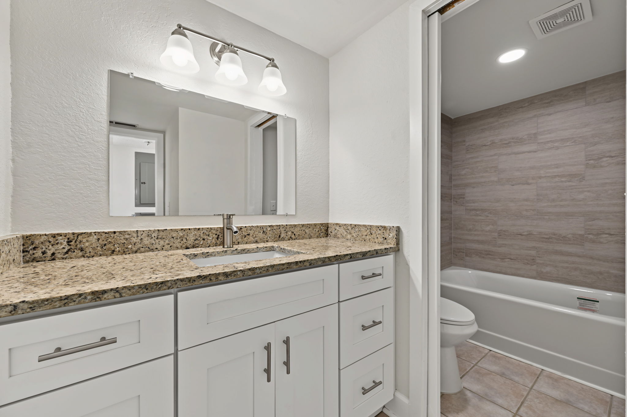 Bathroom2a