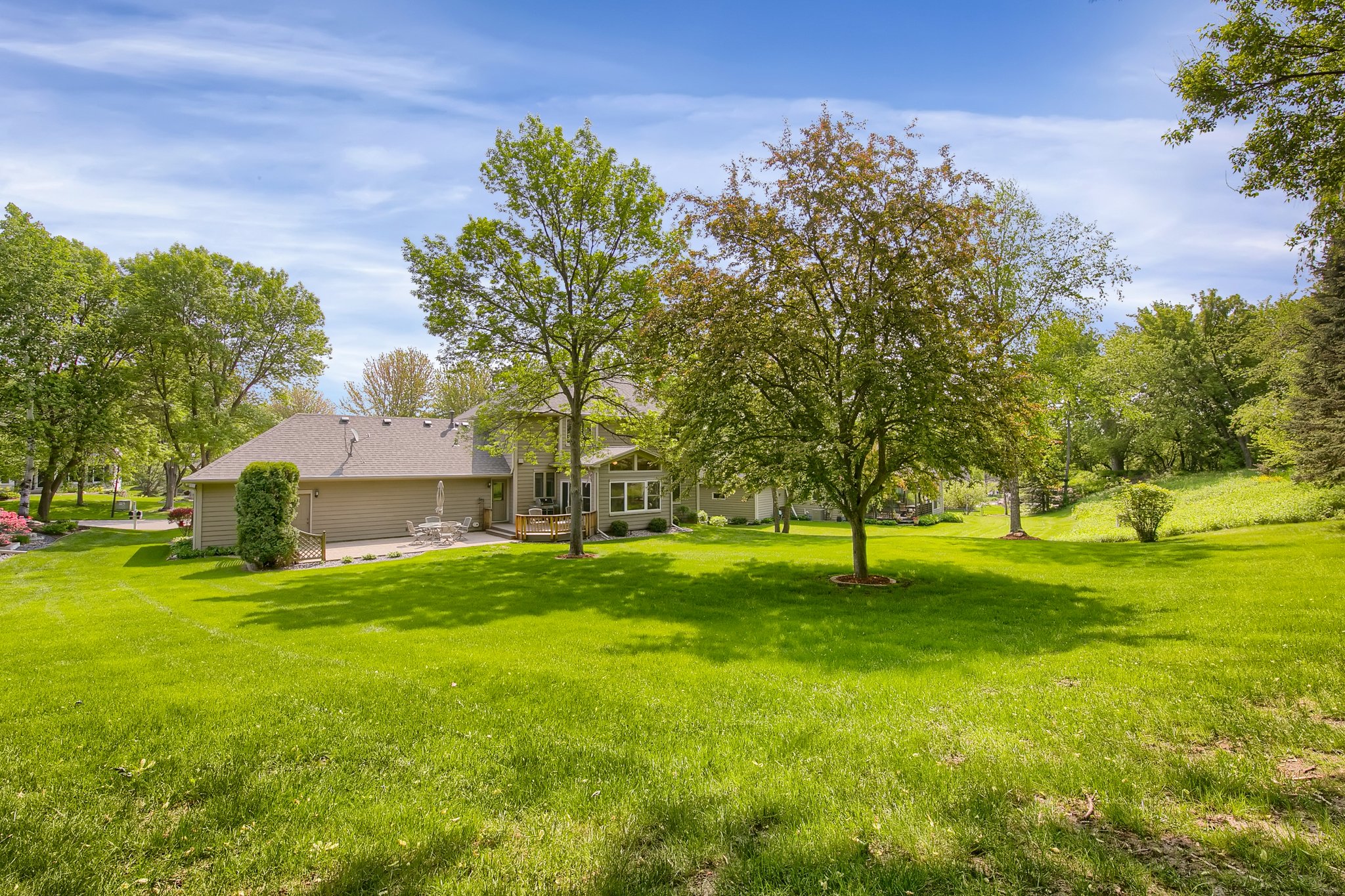 2460 Hidden Lake Dr, Woodbury, MN 55125 | Nordy Photography