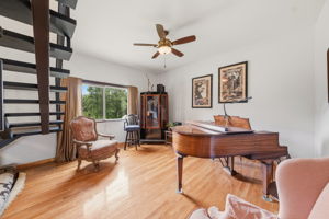  Photo 37