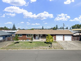  Photo 0