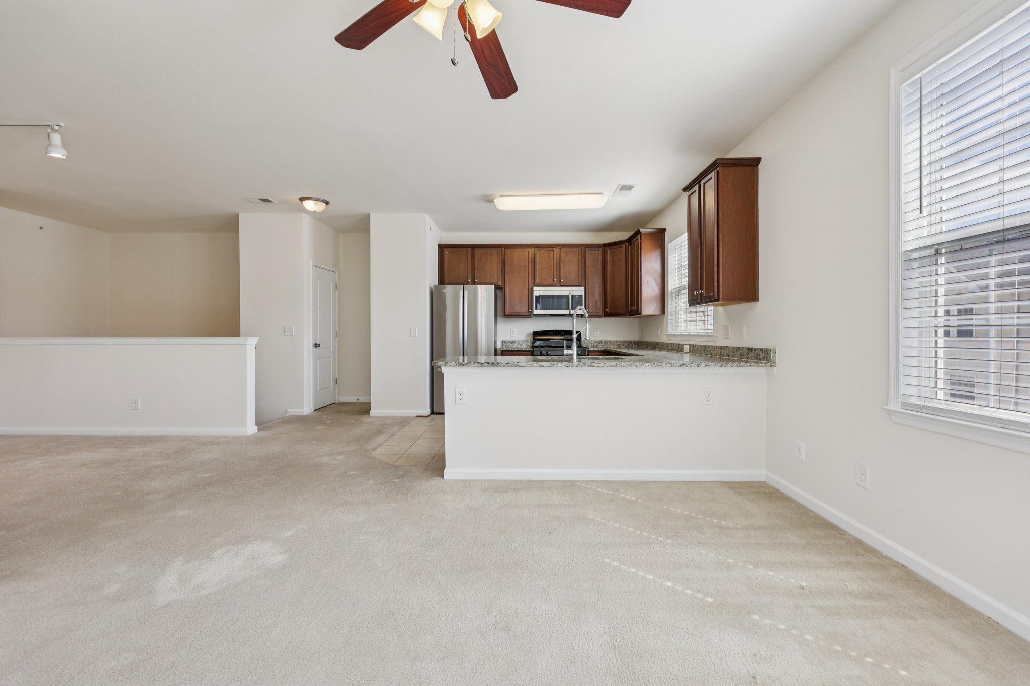 Byrne Meadow Sq 303-S2403-006.jpg