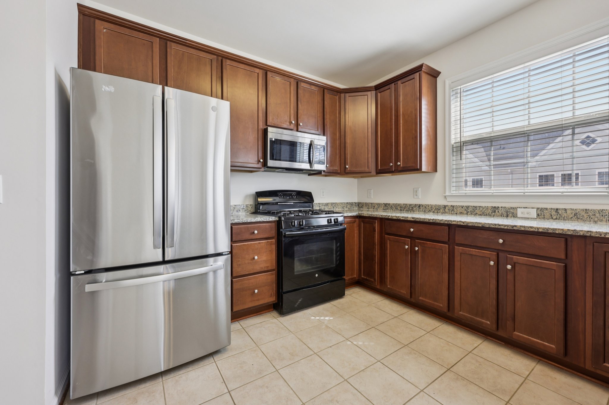 Byrne Meadow Sq 303-S2403-012.jpg