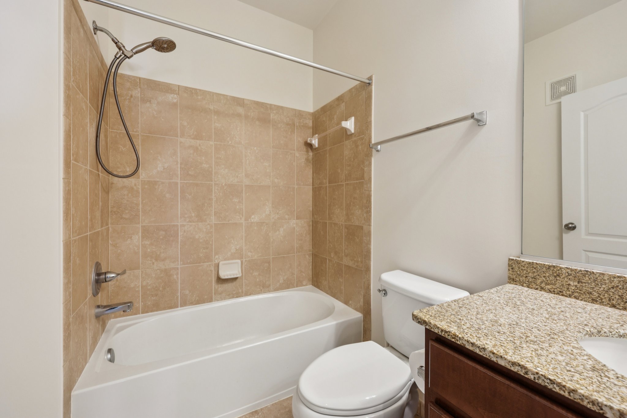 Byrne Meadow Sq 303-S2403-026.jpg