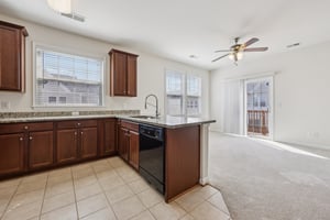 Byrne Meadow Sq 303-S2403-013.jpg