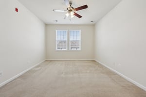 Byrne Meadow Sq 303-S2403-017.jpg