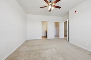 Byrne Meadow Sq 303-S2403-018.jpg