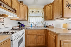 Eshelman Ave 26-S2108-008.jpg