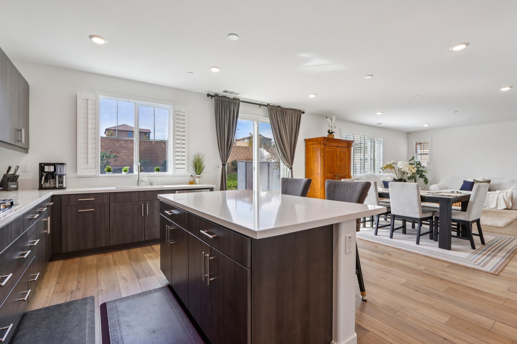 Yellowstone Wy-S1211-018.jpg