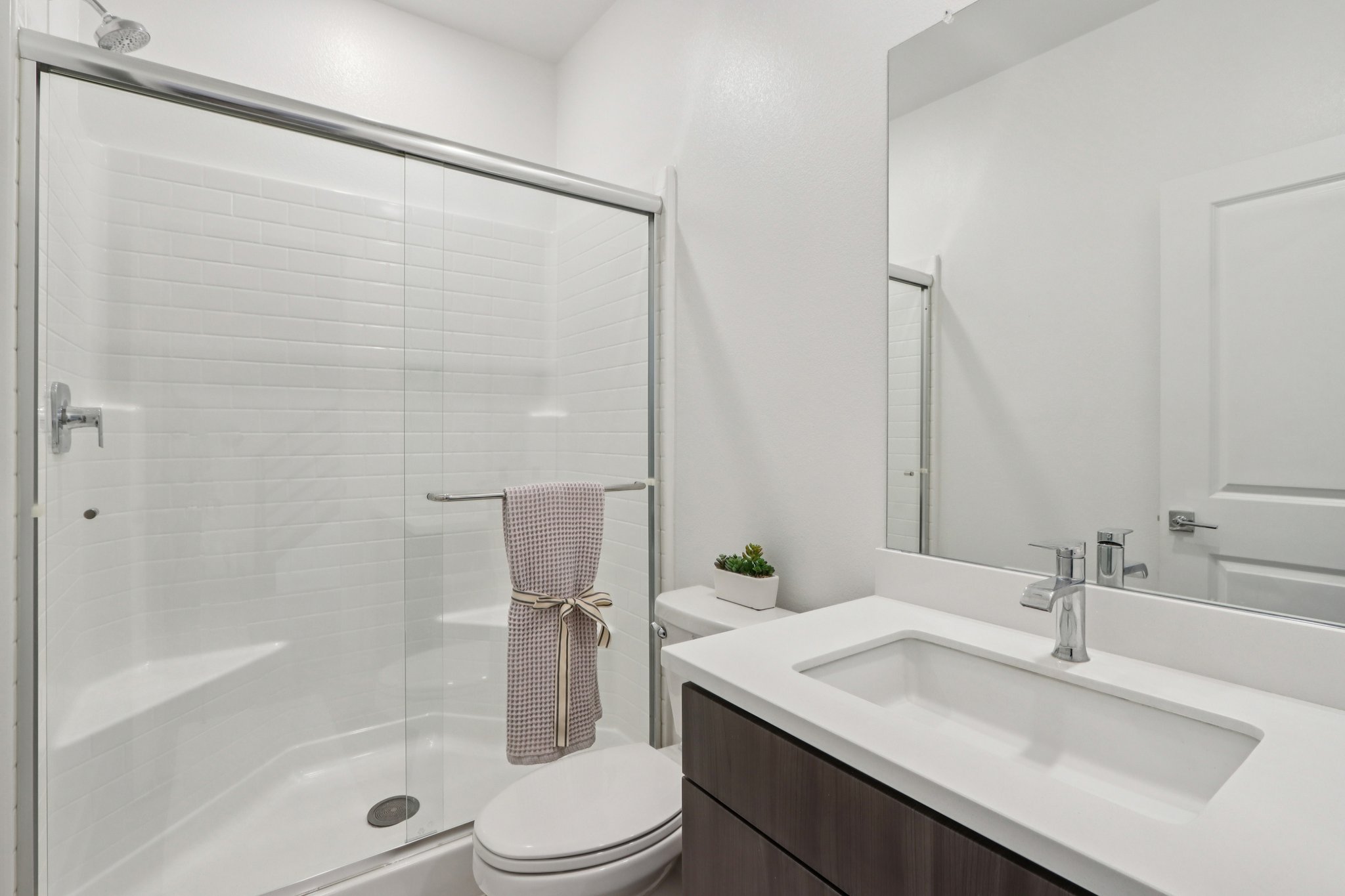 Yellowstone Wy-S1211-024.jpg