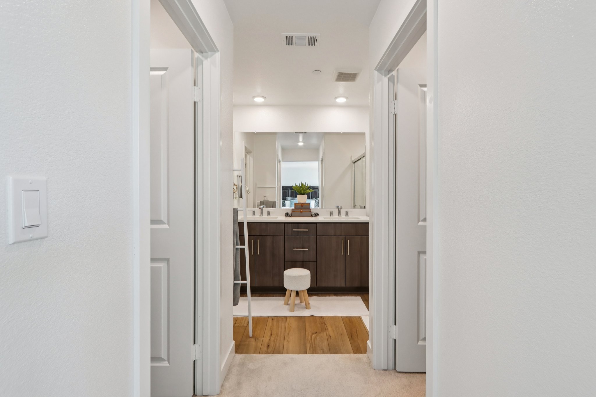 Yellowstone Wy-S1211-030.jpg