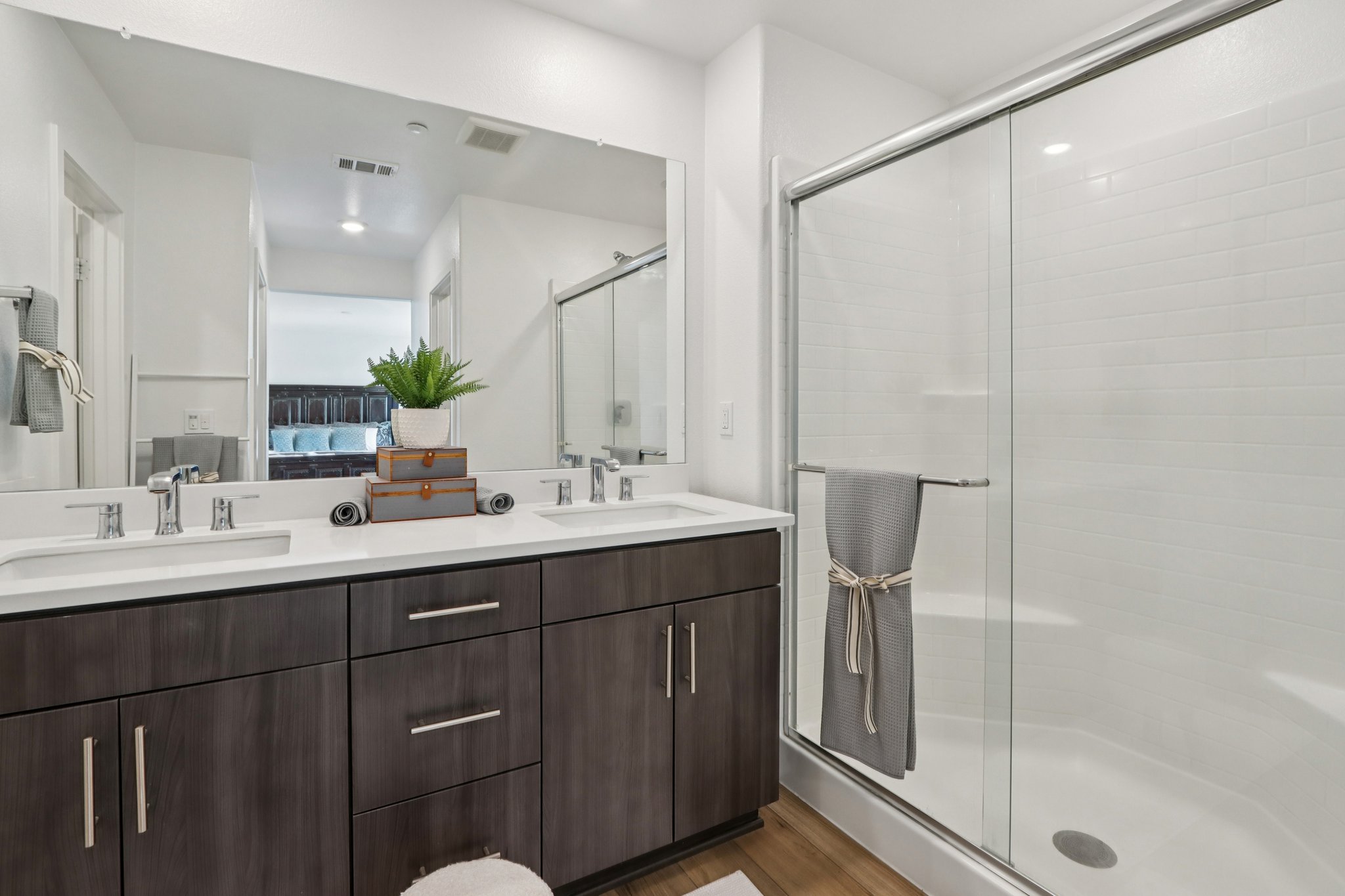 Yellowstone Wy-S1211-035.jpg