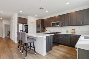 Yellowstone Wy-S1211-015.jpg