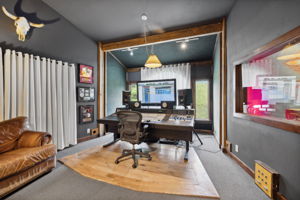 The Barefoot Studio