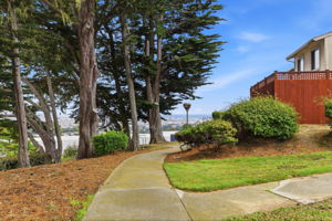  Photo 32
