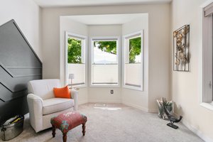 Office/Flex Room - VIEWS