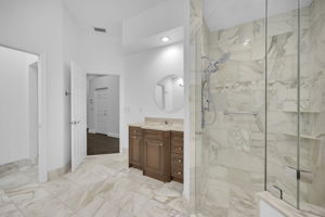  Photo 49