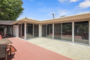 2469 Crest View Dr, Los Angeles, CA 90046, USA Photo 22