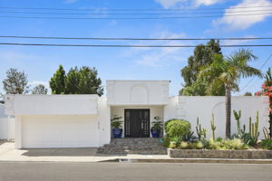 2469 Crest View Dr, Los Angeles, CA 90046, USA Photo 0