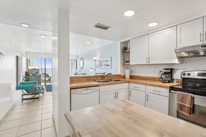 S Washington Ave 105C-010.jpg