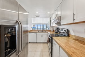 S Washington Ave 105C-012.jpg