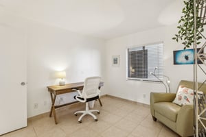 S Washington Ave 105C-016.jpg