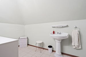  Photo 37