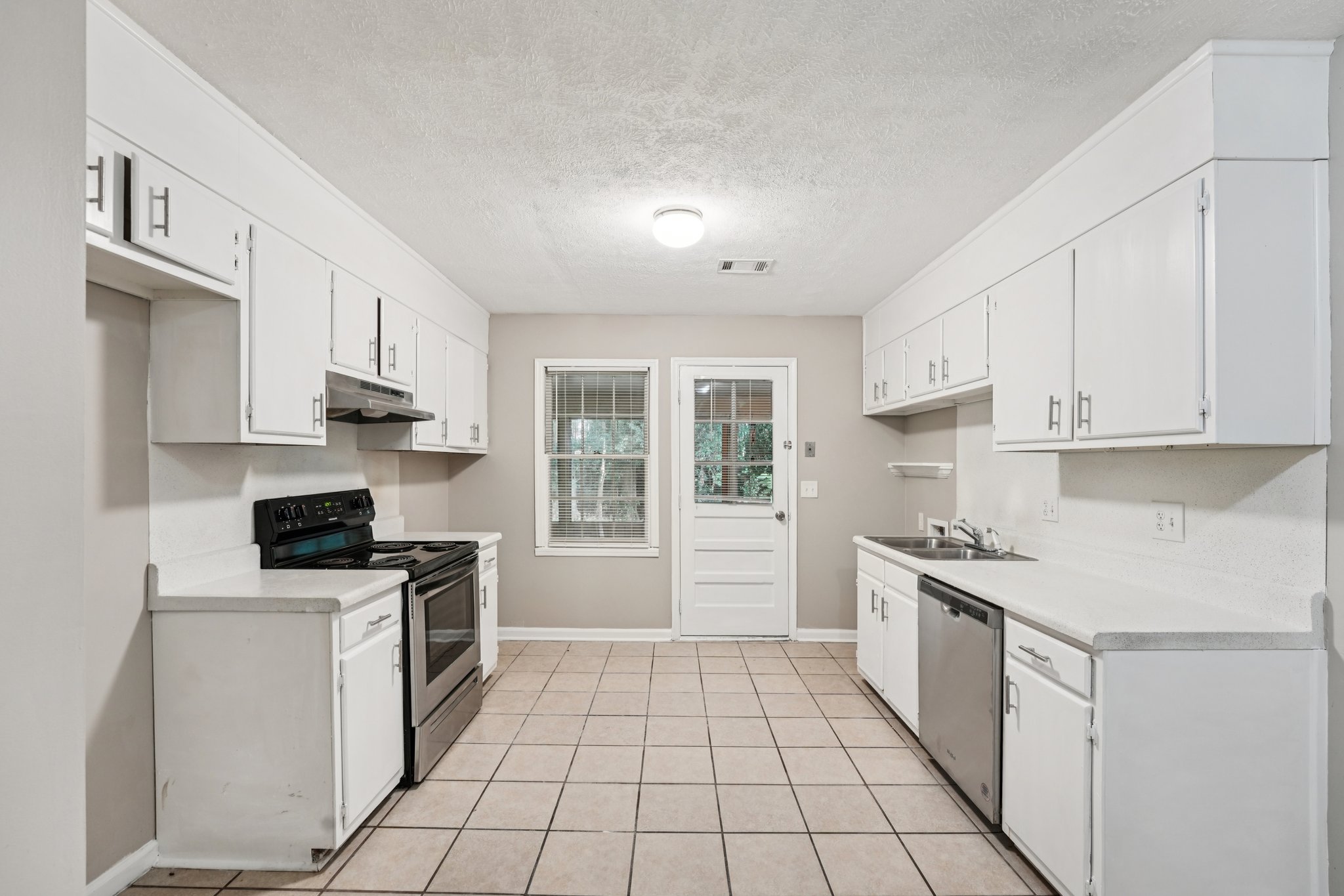 Kimberly Way SW 245-S2108-011.jpg
