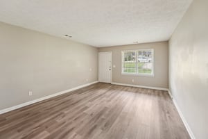 Kimberly Way SW 245-S2108-007.jpg
