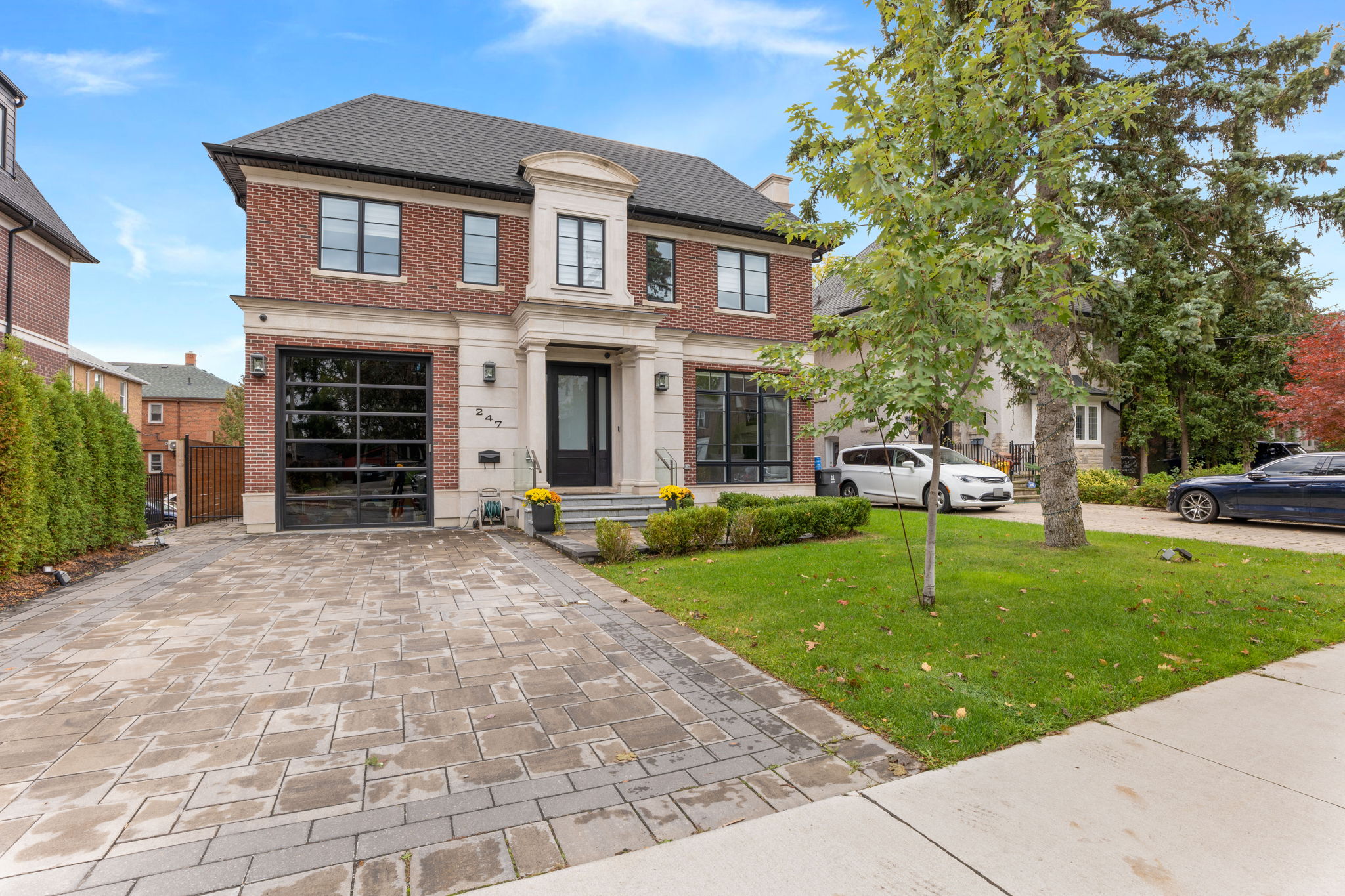 247 Lytton Blvd Toronto, ON M5N 1R7