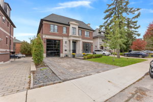 247 Lytton Blvd